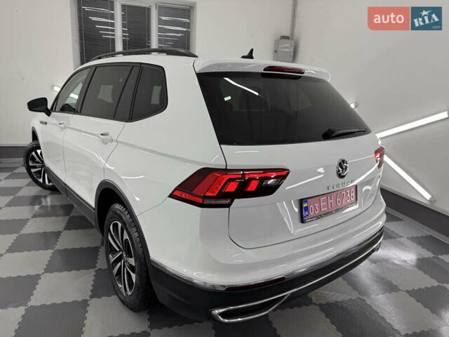 Белый Фольксваген Tiguan Allspace, объемом двигателя 2 л и пробегом 86 тыс. км за 24999 $, фото 27 на Automoto.ua