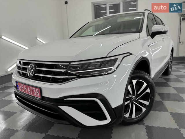 Белый Фольксваген Tiguan Allspace, объемом двигателя 2 л и пробегом 86 тыс. км за 24999 $, фото 107 на Automoto.ua