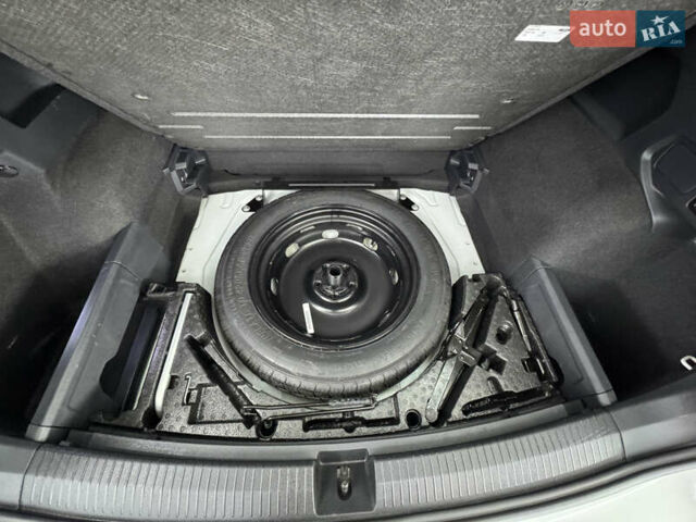 Белый Фольксваген Tiguan Allspace, объемом двигателя 2 л и пробегом 86 тыс. км за 24999 $, фото 62 на Automoto.ua