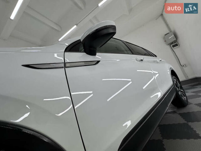 Белый Фольксваген Tiguan Allspace, объемом двигателя 2 л и пробегом 86 тыс. км за 24999 $, фото 110 на Automoto.ua