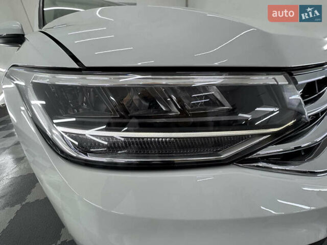 Белый Фольксваген Tiguan Allspace, объемом двигателя 2 л и пробегом 86 тыс. км за 24999 $, фото 88 на Automoto.ua