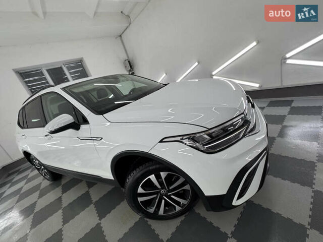 Белый Фольксваген Tiguan Allspace, объемом двигателя 2 л и пробегом 86 тыс. км за 25499 $, фото 2 на Automoto.ua