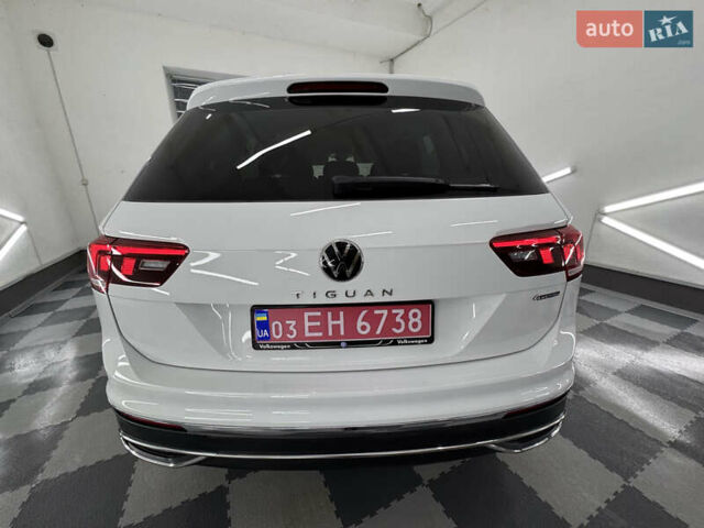 Белый Фольксваген Tiguan Allspace, объемом двигателя 2 л и пробегом 86 тыс. км за 24999 $, фото 20 на Automoto.ua