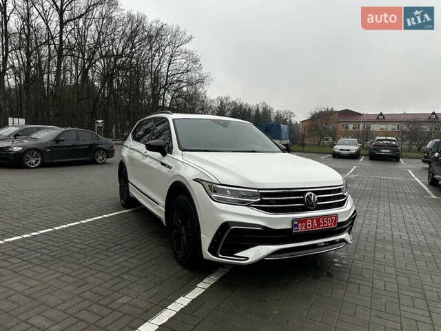 Белый Фольксваген Tiguan Allspace, объемом двигателя 2 л и пробегом 104 тыс. км за 26600 $, фото 27 на Automoto.ua