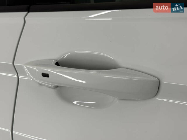 Белый Фольксваген Tiguan Allspace, объемом двигателя 2 л и пробегом 86 тыс. км за 24999 $, фото 99 на Automoto.ua