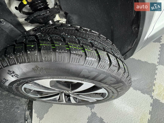 Белый Фольксваген Tiguan Allspace, объемом двигателя 2 л и пробегом 86 тыс. км за 24999 $, фото 114 на Automoto.ua