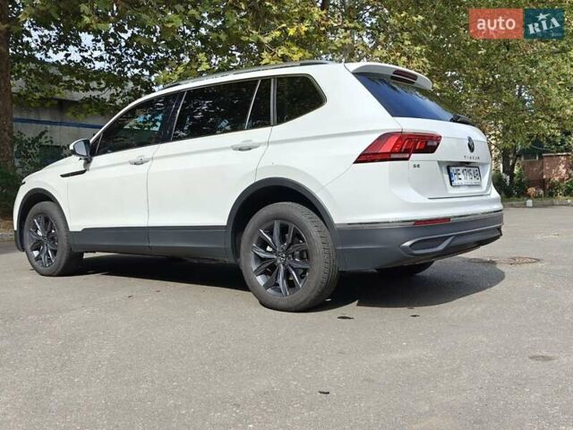 Белый Фольксваген Tiguan Allspace, объемом двигателя 1.98 л и пробегом 12 тыс. км за 29100 $, фото 4 на Automoto.ua