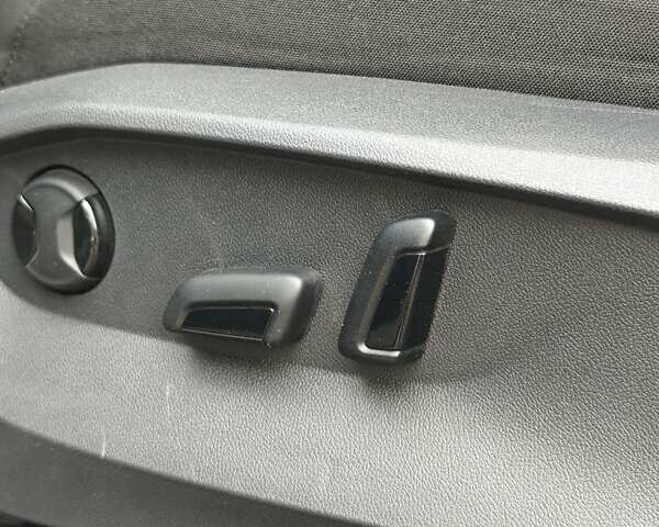 Белый Фольксваген Tiguan Allspace, объемом двигателя 1.98 л и пробегом 12 тыс. км за 29800 $, фото 20 на Automoto.ua