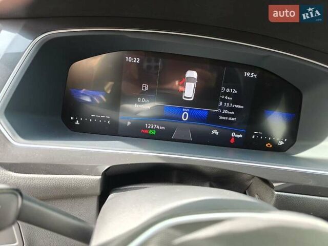Белый Фольксваген Tiguan Allspace, объемом двигателя 1.98 л и пробегом 12 тыс. км за 29800 $, фото 10 на Automoto.ua