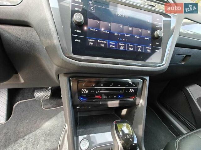 Белый Фольксваген Tiguan Allspace, объемом двигателя 1.98 л и пробегом 12 тыс. км за 29800 $, фото 11 на Automoto.ua