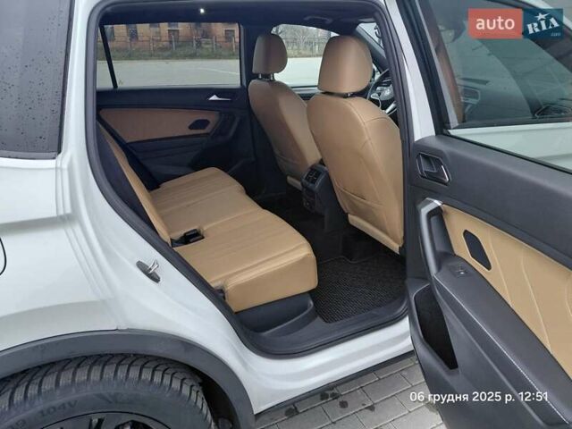 Білий Фольксваген Tiguan Allspace, об'ємом двигуна 1.98 л та пробігом 32 тис. км за 35000 $, фото 7 на Automoto.ua