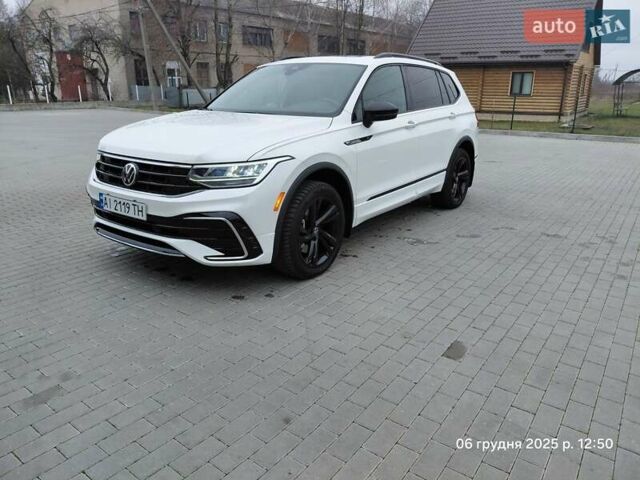 Білий Фольксваген Tiguan Allspace, об'ємом двигуна 1.98 л та пробігом 32 тис. км за 35000 $, фото 26 на Automoto.ua