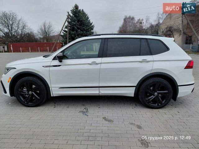 Білий Фольксваген Tiguan Allspace, об'ємом двигуна 1.98 л та пробігом 32 тис. км за 35000 $, фото 3 на Automoto.ua