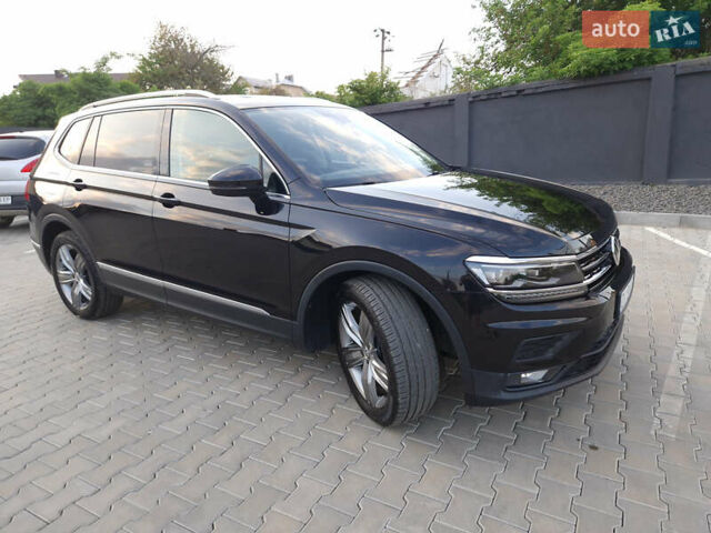 Черный Фольксваген Tiguan Allspace, объемом двигателя 1.98 л и пробегом 98 тыс. км за 23643 $, фото 11 на Automoto.ua