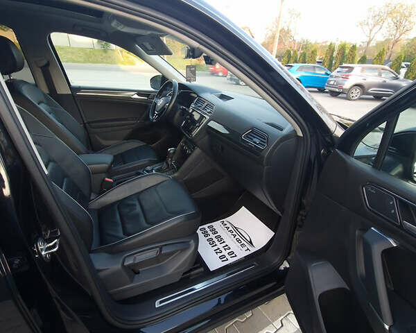 Черный Фольксваген Tiguan Allspace, объемом двигателя 1.98 л и пробегом 98 тыс. км за 23643 $, фото 57 на Automoto.ua