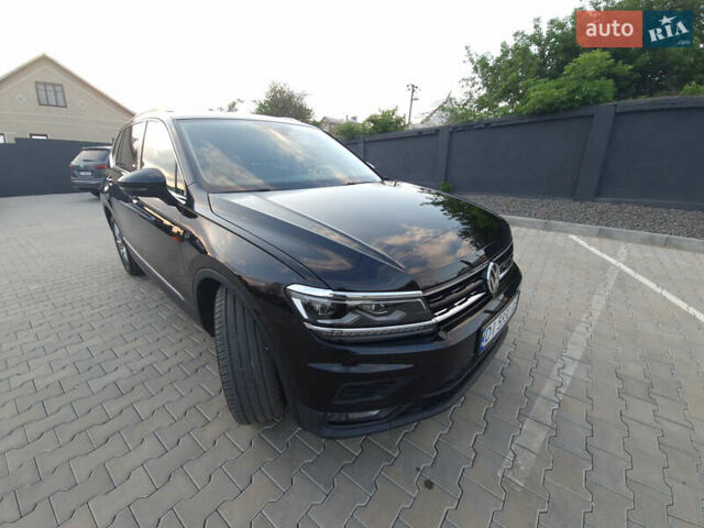 Черный Фольксваген Tiguan Allspace, объемом двигателя 1.98 л и пробегом 98 тыс. км за 23643 $, фото 12 на Automoto.ua