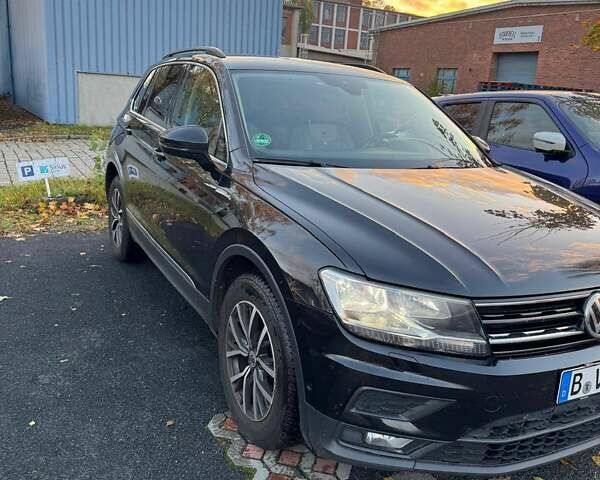 Чорний Фольксваген Tiguan Allspace, об'ємом двигуна 0 л та пробігом 218 тис. км за 17500 $, фото 9 на Automoto.ua