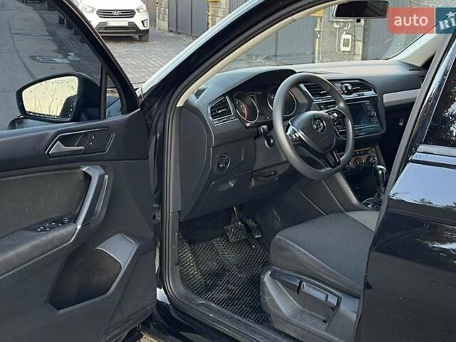 Чорний Фольксваген Tiguan Allspace, об'ємом двигуна 1.99 л та пробігом 142 тис. км за 20500 $, фото 3 на Automoto.ua