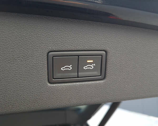 Черный Фольксваген Tiguan Allspace, объемом двигателя 1.98 л и пробегом 98 тыс. км за 23643 $, фото 39 на Automoto.ua