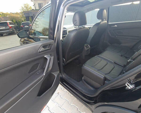 Черный Фольксваген Tiguan Allspace, объемом двигателя 1.98 л и пробегом 98 тыс. км за 23643 $, фото 61 на Automoto.ua