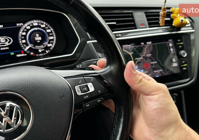 Черный Фольксваген Tiguan Allspace, объемом двигателя 2 л и пробегом 195 тыс. км за 26499 $, фото 38 на Automoto.ua