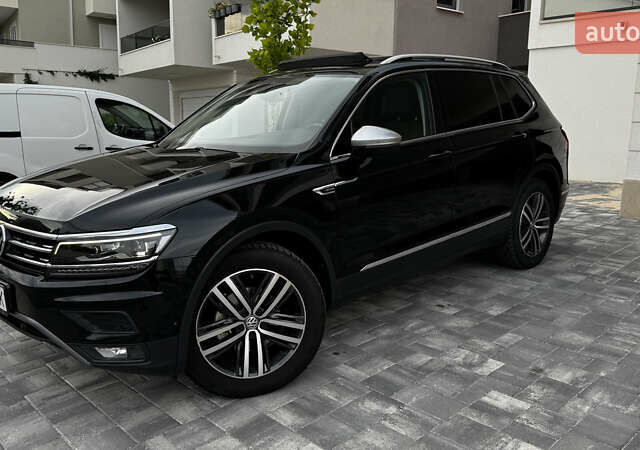 Чорний Фольксваген Tiguan Allspace, об'ємом двигуна 2 л та пробігом 195 тис. км за 26499 $, фото 64 на Automoto.ua
