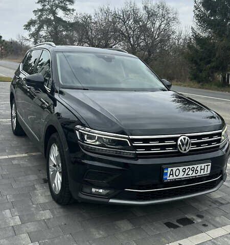 Черный Фольксваген Tiguan Allspace, объемом двигателя 2 л и пробегом 265 тыс. км за 25000 $, фото 85 на Automoto.ua