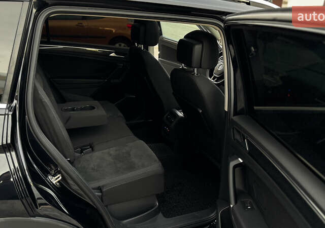 Черный Фольксваген Tiguan Allspace, объемом двигателя 2 л и пробегом 195 тыс. км за 26499 $, фото 53 на Automoto.ua
