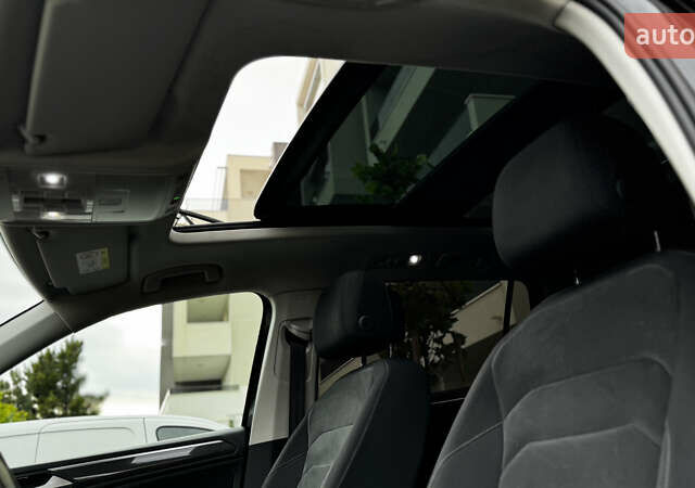 Черный Фольксваген Tiguan Allspace, объемом двигателя 2 л и пробегом 195 тыс. км за 26499 $, фото 34 на Automoto.ua