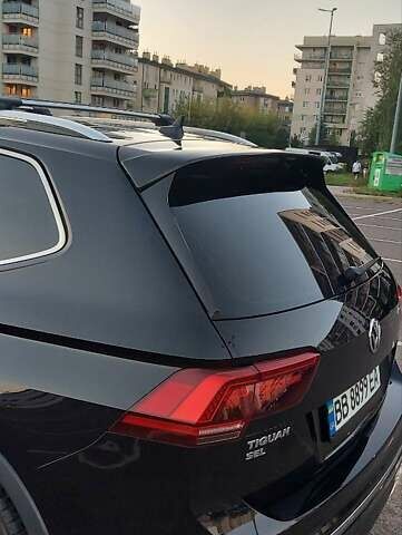 Черный Фольксваген Tiguan Allspace, объемом двигателя 2 л и пробегом 21 тыс. км за 29500 $, фото 3 на Automoto.ua
