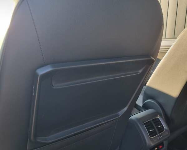 Чорний Фольксваген Tiguan Allspace, об'ємом двигуна 2 л та пробігом 158 тис. км за 29950 $, фото 18 на Automoto.ua