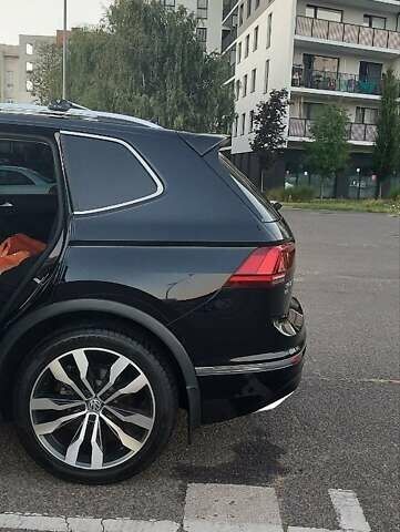 Черный Фольксваген Tiguan Allspace, объемом двигателя 2 л и пробегом 21 тыс. км за 29500 $, фото 6 на Automoto.ua
