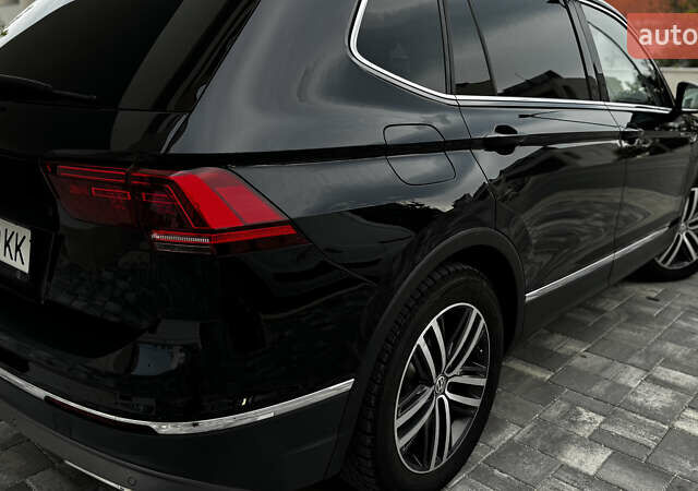 Черный Фольксваген Tiguan Allspace, объемом двигателя 2 л и пробегом 195 тыс. км за 26499 $, фото 19 на Automoto.ua