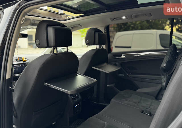 Черный Фольксваген Tiguan Allspace, объемом двигателя 2 л и пробегом 195 тыс. км за 26499 $, фото 47 на Automoto.ua