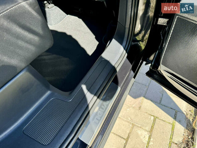 Черный Фольксваген Tiguan Allspace, объемом двигателя 2 л и пробегом 220 тыс. км за 26500 $, фото 61 на Automoto.ua