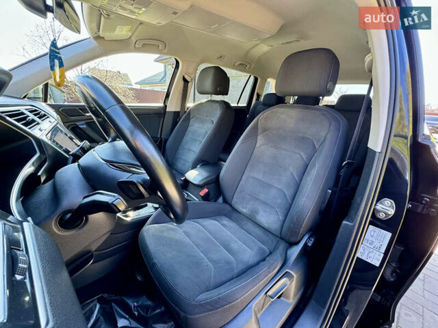 Черный Фольксваген Tiguan Allspace, объемом двигателя 2 л и пробегом 220 тыс. км за 26500 $, фото 104 на Automoto.ua
