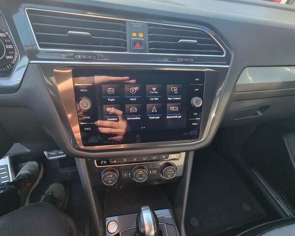 Чорний Фольксваген Tiguan Allspace, об'ємом двигуна 2 л та пробігом 158 тис. км за 29950 $, фото 12 на Automoto.ua