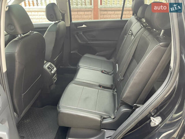 Чорний Фольксваген Tiguan Allspace, об'ємом двигуна 2 л та пробігом 144 тис. км за 16999 $, фото 10 на Automoto.ua