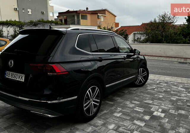 Черный Фольксваген Tiguan Allspace, объемом двигателя 2 л и пробегом 195 тыс. км за 26499 $, фото 7 на Automoto.ua
