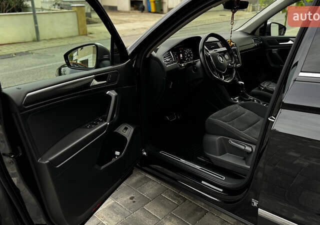 Черный Фольксваген Tiguan Allspace, объемом двигателя 2 л и пробегом 195 тыс. км за 26499 $, фото 31 на Automoto.ua