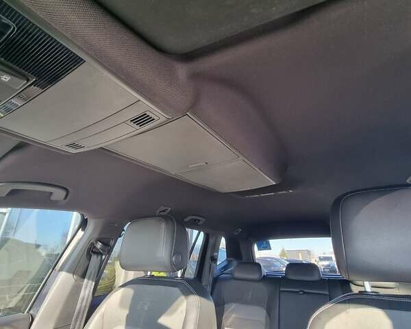 Чорний Фольксваген Tiguan Allspace, об'ємом двигуна 2 л та пробігом 158 тис. км за 29950 $, фото 14 на Automoto.ua
