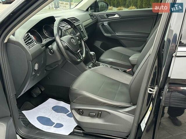 Черный Фольксваген Tiguan Allspace, объемом двигателя 1.98 л и пробегом 271 тыс. км за 16499 $, фото 16 на Automoto.ua
