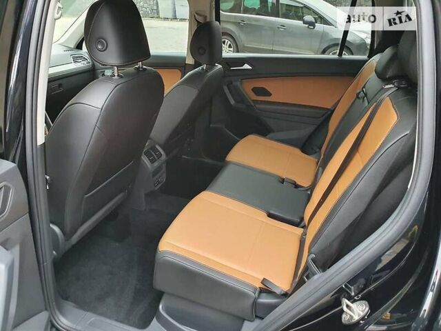 Чорний Фольксваген Tiguan Allspace, об'ємом двигуна 2 л та пробігом 62 тис. км за 22700 $, фото 11 на Automoto.ua