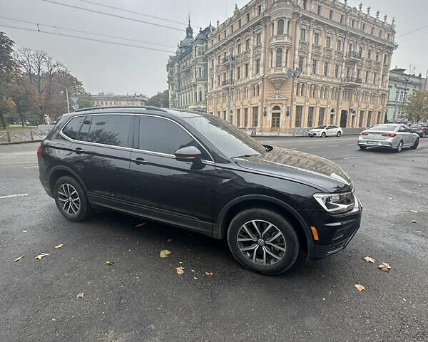 Чорний Фольксваген Tiguan Allspace, об'ємом двигуна 1.98 л та пробігом 99 тис. км за 17700 $, фото 1 на Automoto.ua