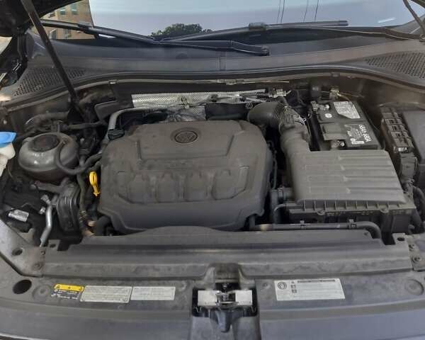 Черный Фольксваген Tiguan Allspace, объемом двигателя 2 л и пробегом 194 тыс. км за 20000 $, фото 10 на Automoto.ua