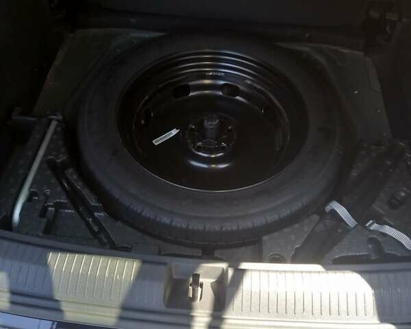 Черный Фольксваген Tiguan Allspace, объемом двигателя 2 л и пробегом 194 тыс. км за 20000 $, фото 9 на Automoto.ua