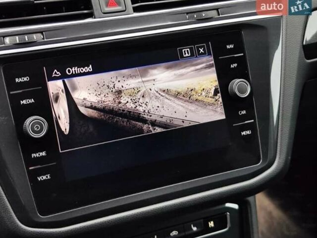Черный Фольксваген Tiguan Allspace, объемом двигателя 2 л и пробегом 263 тыс. км за 31500 $, фото 59 на Automoto.ua
