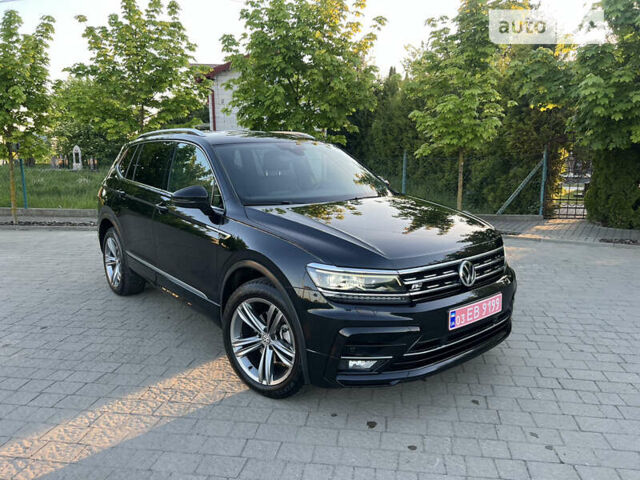 Черный Фольксваген Tiguan Allspace, объемом двигателя 2 л и пробегом 218 тыс. км за 29999 $, фото 2 на Automoto.ua