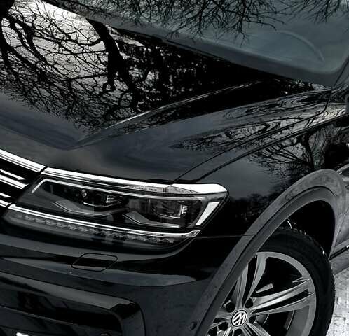 Черный Фольксваген Tiguan Allspace, объемом двигателя 2 л и пробегом 263 тыс. км за 31500 $, фото 144 на Automoto.ua