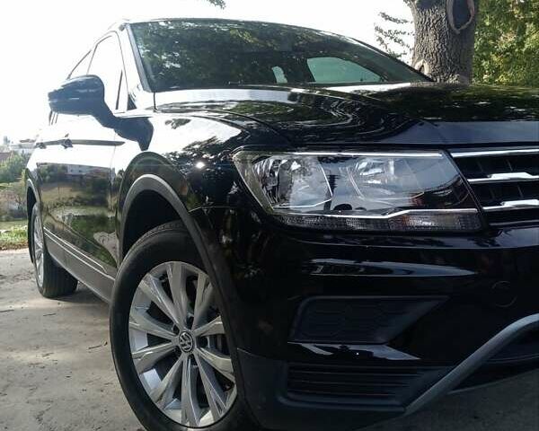 Черный Фольксваген Tiguan Allspace, объемом двигателя 2 л и пробегом 122 тыс. км за 19500 $, фото 8 на Automoto.ua